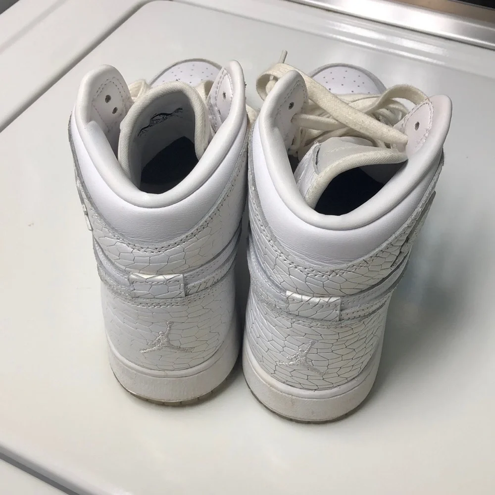 Nike please see